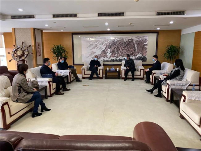 陳鴻云帶隊(duì)赴省中信銀行、農(nóng)發(fā)行走訪對(duì)接