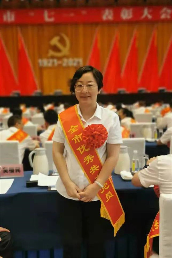 全市優(yōu)秀黨務(wù)工作者涂春珍：巾幗何須讓須眉，敢同日月爭(zhēng)光輝