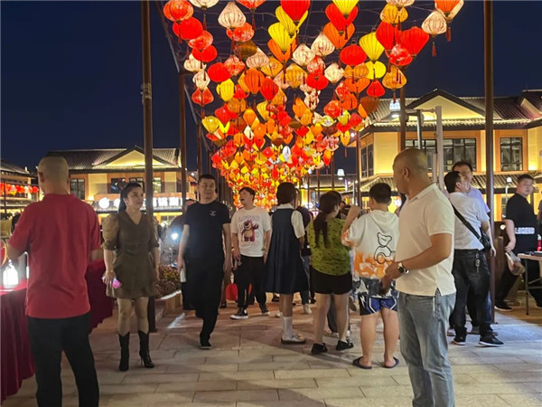 興商貿(mào) 促消費 惠民生！景德鎮(zhèn)這里的夜市很火爆！